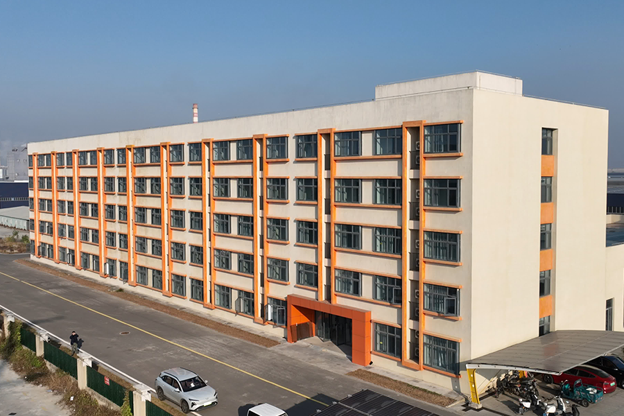 المشاريع الخارجية